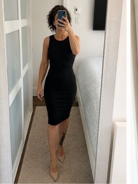 Lulu's Black Scoop-Back Bodycon Midi Dress